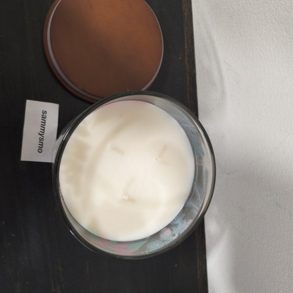 Scentsational HOLLY & SPRUCE soy wax blend Candle, HOLIDAY 26 Ounce - Picture 7 of 8